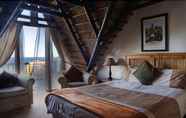 Bedroom 4 Crawfords Beach Lodge & Cabins