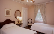 Bilik Tidur 2 Cedars of Williamsburg Bed & Breakfast