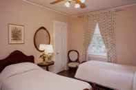 Kamar Tidur Cedars of Williamsburg Bed & Breakfast