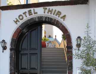 Bên ngoài 2 Hotel Thira