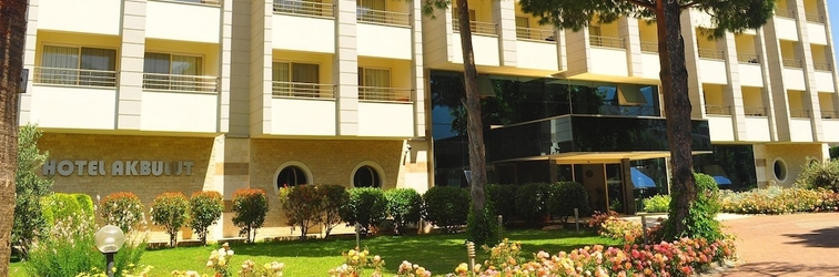 Bên ngoài Hotel Akbulut