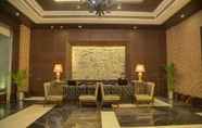 Lobi 5 Goldfinch Hotel Delhi NCR