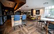 Bar, Kafe, dan Lounge 4 Fairfield Inn & Suites by Marriott Washington Casino Area