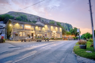 Exterior 4 Tennant Arms Hotel