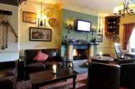 Bar, Cafe and Lounge The Colesbourne Inn