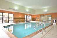 Swimming Pool Hampton Inn & Suites Tulsa/Catoosa