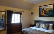 Bedroom 6 Kilmarnock Arms Hotel