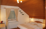 Kamar Tidur 7 House Marija B&B