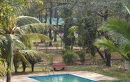 Swimming Pool 3 Dudhsagar Spa Resort