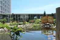 Swimming Pool Residences Université Laval - Campus Accommodation