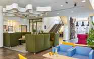 Lobby 7 Park Inn by Radisson Stuttgart