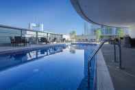 Swimming Pool Residence Inn by Marriott Sheikh Zayed Road