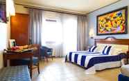 Bilik Tidur 7 Hotel Riva del Sole
