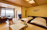 Bedroom 6 Biwako Ryokusuitei