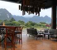 Restaurant 5 Inthira Vang Vieng