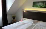 Kamar Tidur 4 ACHAT Hotel Monschau (ehemals Michel Hotel)