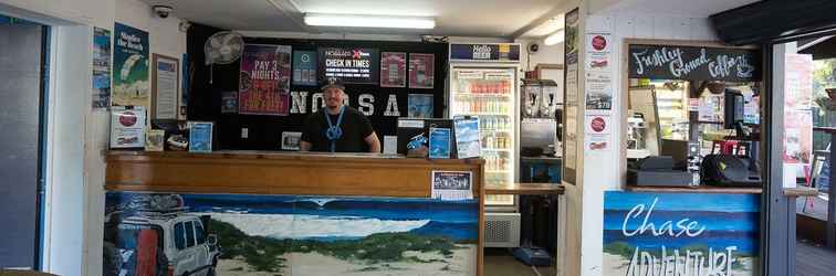 Lobby Nomads Noosa Backpackers Hostel