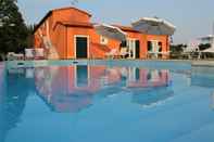 Swimming Pool Casali Romei - Apartments