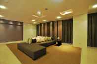 Common Space Zenda Suites