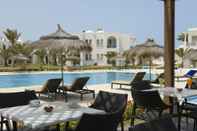 Swimming Pool Vincci Helios Beach