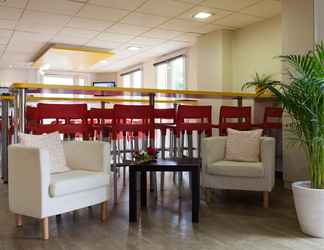 Lobby 2 Kyriad Direct Bordeaux Est Lormont