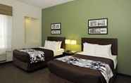 Bedroom 6 Sleep Inn & Suites Downtown Inner Harbor