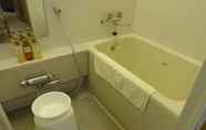 In-room Bathroom 5 Hotel Forest Hongo