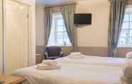 Kamar Tidur 5 The Wellington Hotel