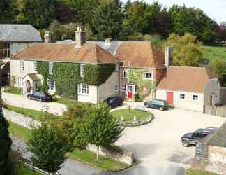 Exterior 2 Manor Farm B & B