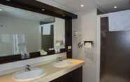 In-room Bathroom 4 Brit Hotel & Spa Côte des Sables