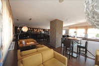 Bar, Cafe and Lounge In Hotel Belgrade