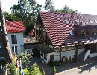 Luar Bangunan 2 Hotel Restaurant Café Waldhof