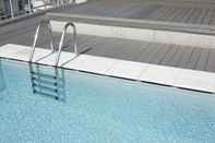 Swimming Pool Aparthotel Adagio Nice Centre