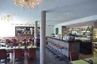 Bar, Kafe, dan Lounge Hotel Schloss Reinach