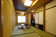 ห้องนอน Nishiyama Ryokan