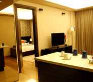 Bedroom 7 IIDL Suites