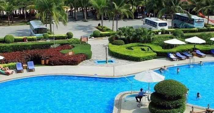 Swimming Pool Landscape Beach Hotel Sanya