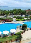 SWIMMING_POOL Landscape Beach Hotel Sanya