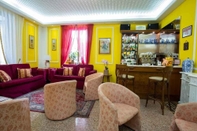 Bar, Kafe, dan Lounge Hotel Alassio