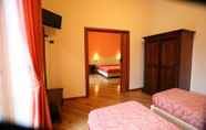 Bedroom 5 Hotel Medici