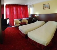 Bedroom 5 Hotel Parc