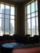 Lobi 4 Cambria Hotel Pittsburgh - Downtown