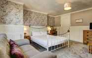 Bilik Tidur 2 Exmoor House - Guest House