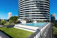 Swimming Pool Peppers Broadbeach