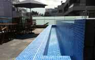 สระว่ายน้ำ 7 Hotel Silken Axis Vigo