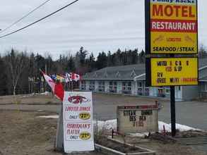 Exterior 4 Fundy Rocks Motel and Chocolate River Cottages