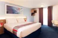 Bedroom Travelodge Stafford Central