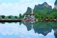 สระว่ายน้ำ Yangshuo Village Inn