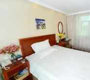 Bedroom 6 GreenTreeInn BeiJingYiZhuang WanYuanRd MetroStation Hotel