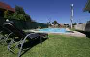 Swimming Pool 4 Atlas Motel